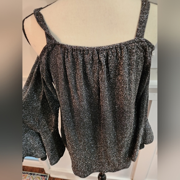 MELISSA PAIGE sparkle cold shoulder ruffled sleeve pullover top - Picture 2 of 3